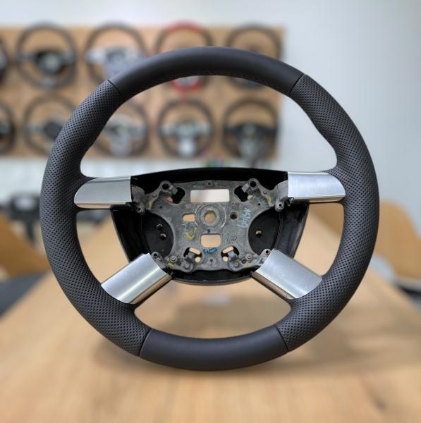 Ford Kuga 4 Speichen Lenkrad neu beziehen